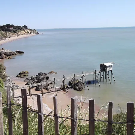 펜션 Maison A Pour 4 - Jacuzzi Et Terrasse 포르닉