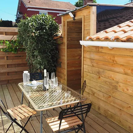 Maison A Pour 4 - Jacuzzi Et Terrasse Holiday home