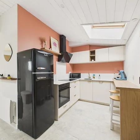 Maison A Pour 4 - Jacuzzi Et Terrasse *