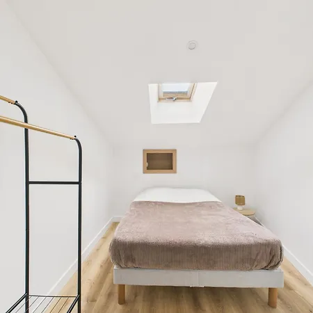 Maison A Pour 4 - Jacuzzi Et Terrasse