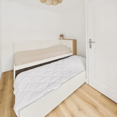 Maison A Pour 4 - Jacuzzi Et Terrasse Nyaraló *